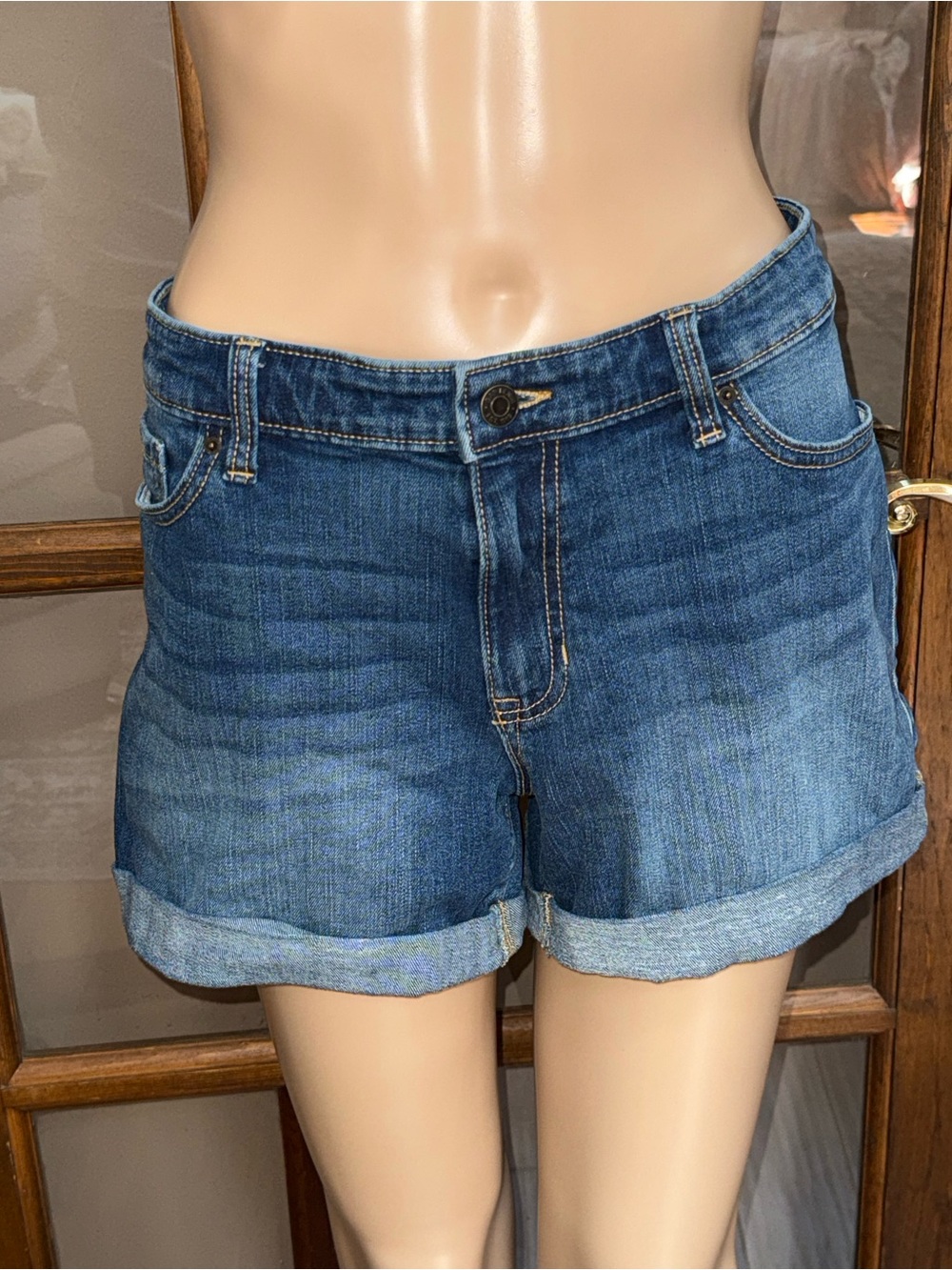 GAP Sexy Boyfriend Short Shorts - 12
